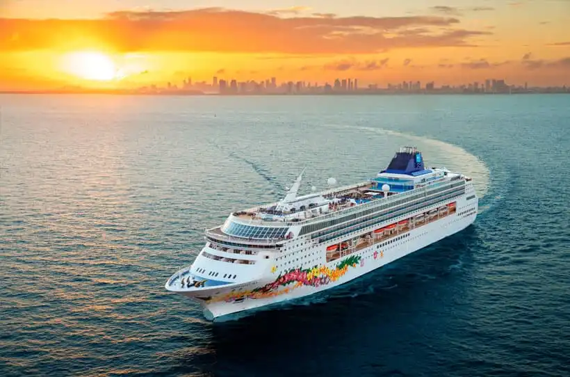 viajaya crucero sin visa abril