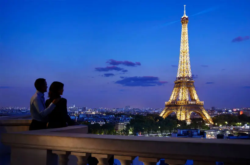 viajaya paris
